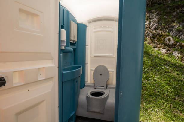 Best Deluxe Portable Toilet Rental  in , IN